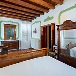 Palazzo Scolari Bed & Breakfast 3*