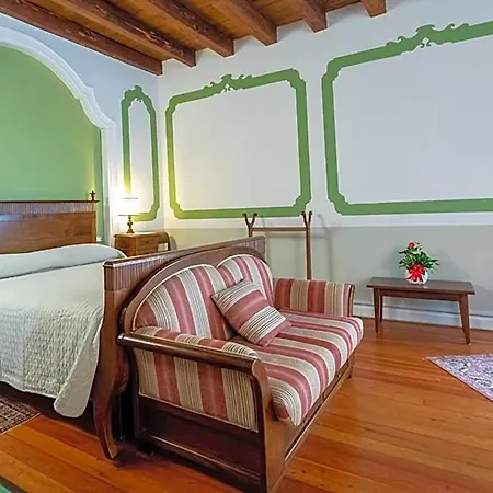 Palazzo Scolari Couette-café 3*