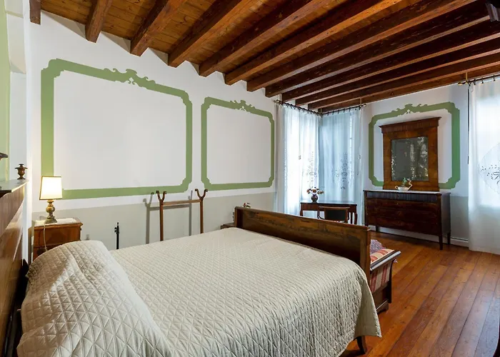 Panzió Palazzo Scolari 3*